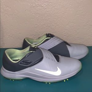 Nike Shoes - Nike Tiger Woods golf shoes Nike Shoes - Nike Tiger Woods golf shoes